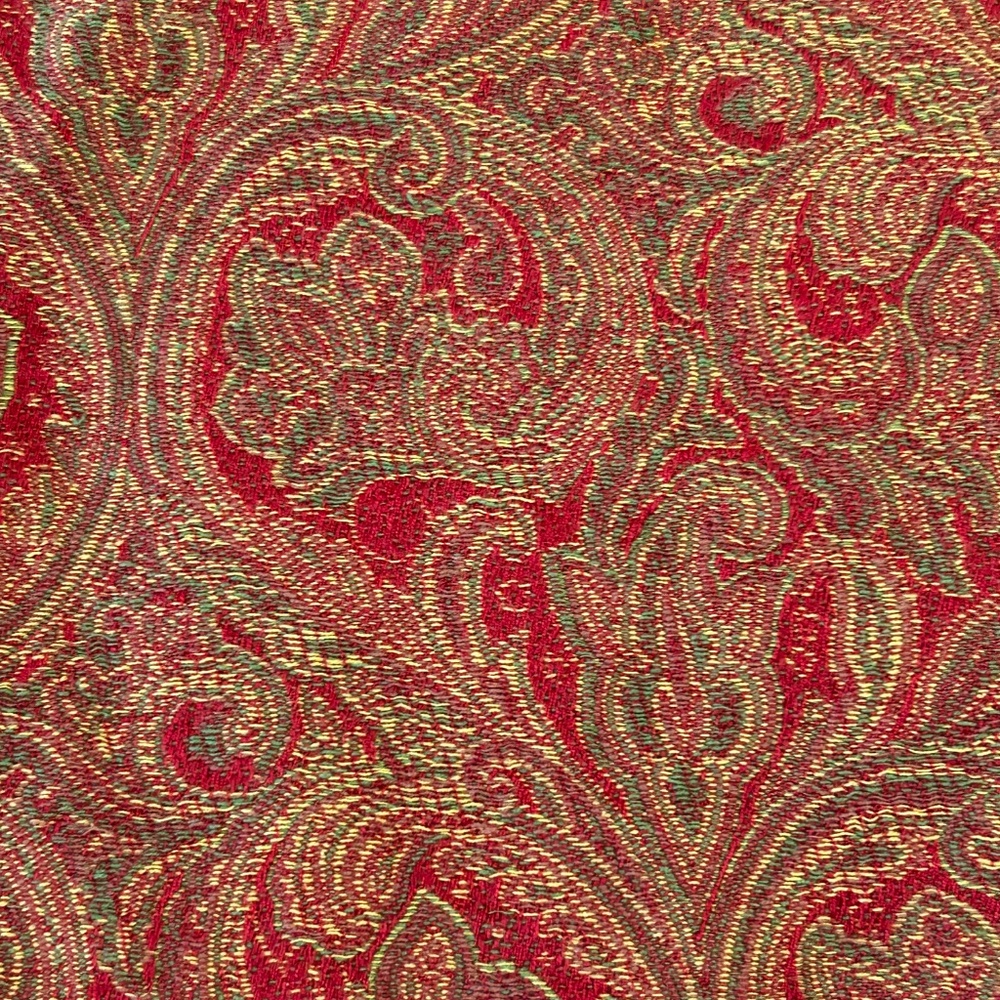 Crate & Barrel Set of 6 Red Paisley Placemats - Picture 3 of 7